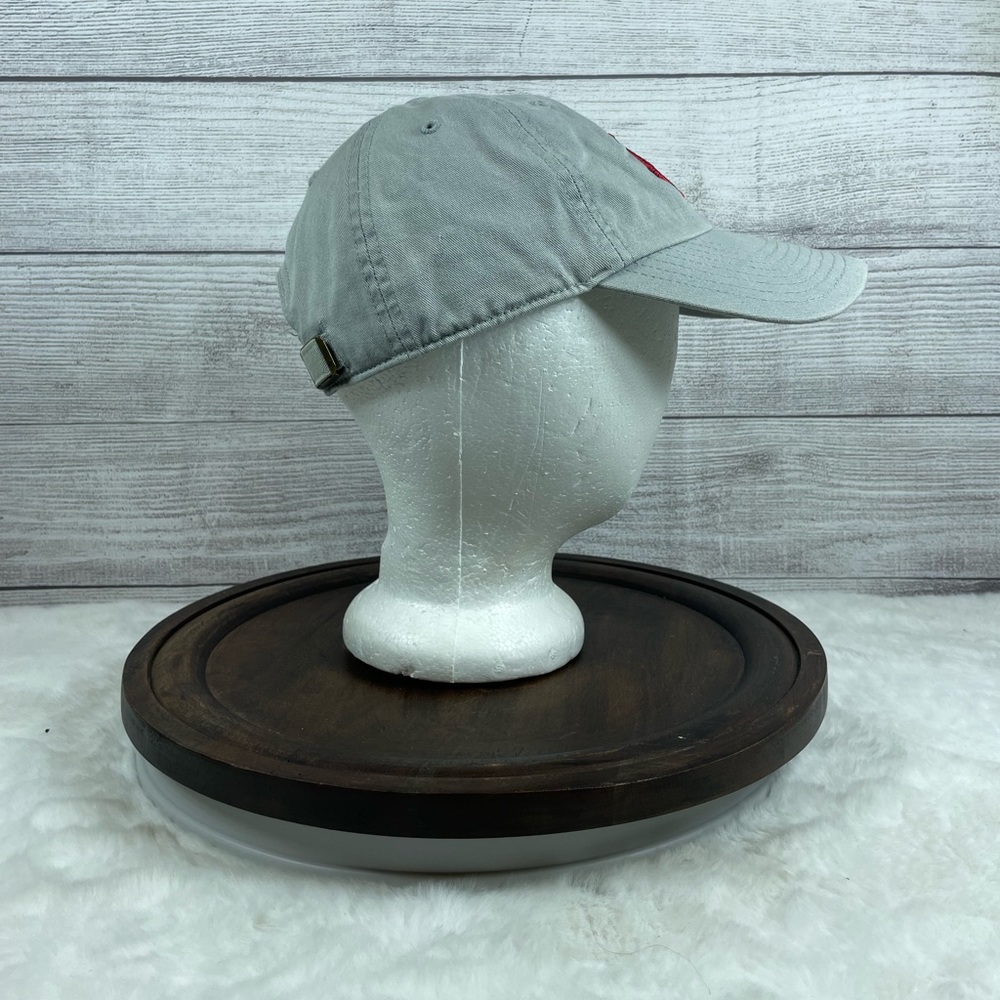 Boston Red Socks Adjustable Strap Hat - Picture 2 of 8